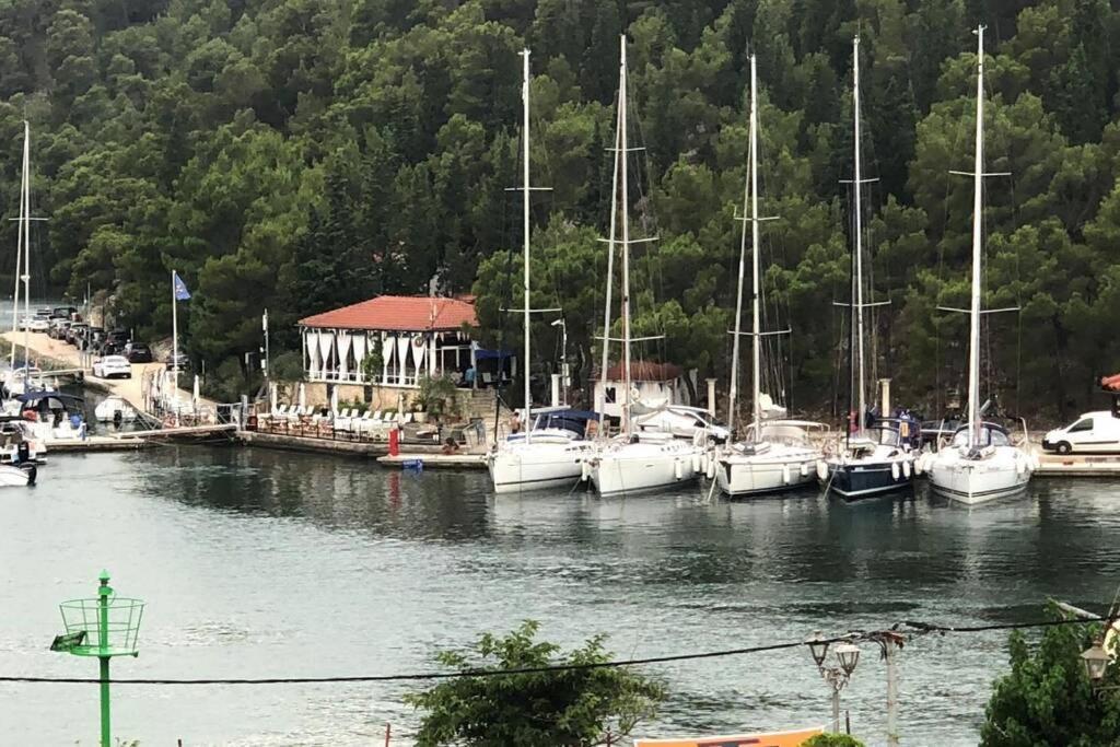 Apartment Family House Scardona - Dreams By The River Krka *